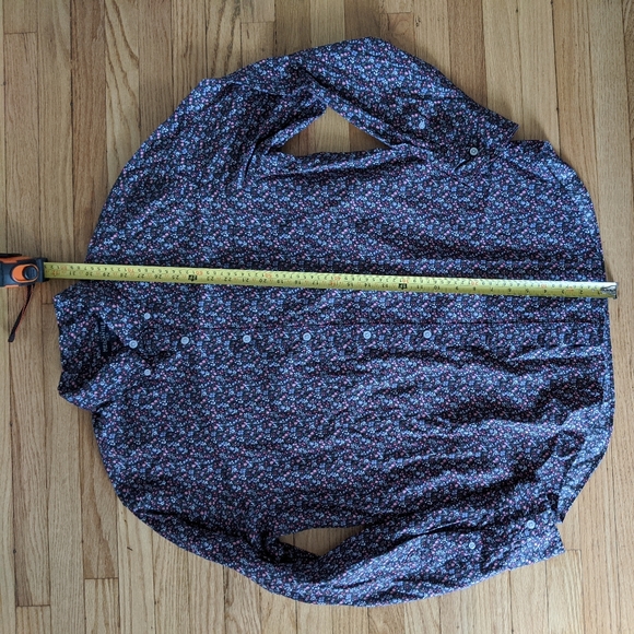 J. Crew Long Sleeve Floral Button Up Shirt. - Picture 6 of 8